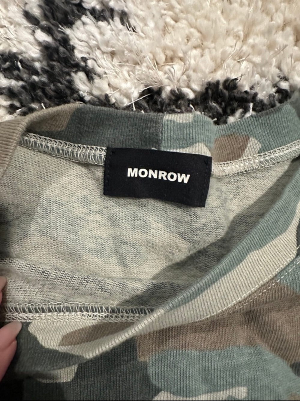 Monrow Green Camo Long Sleeve Crewneck - Picture 2 of 2